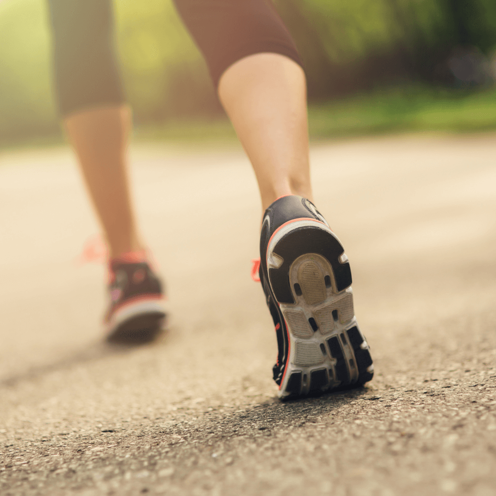 Slow Jogging vs Fast Walking: Which is Better for Your Health and Fitness Goals?